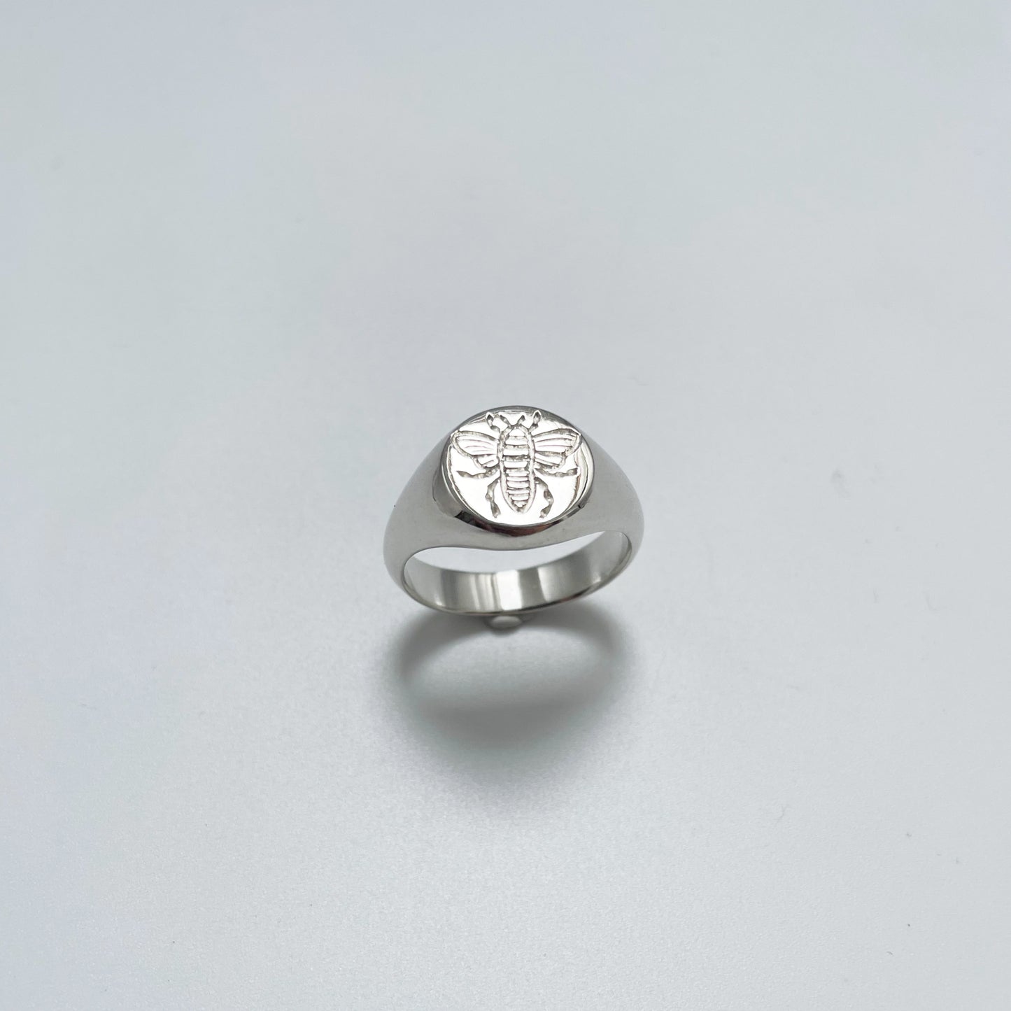 Bee I Signet Ring