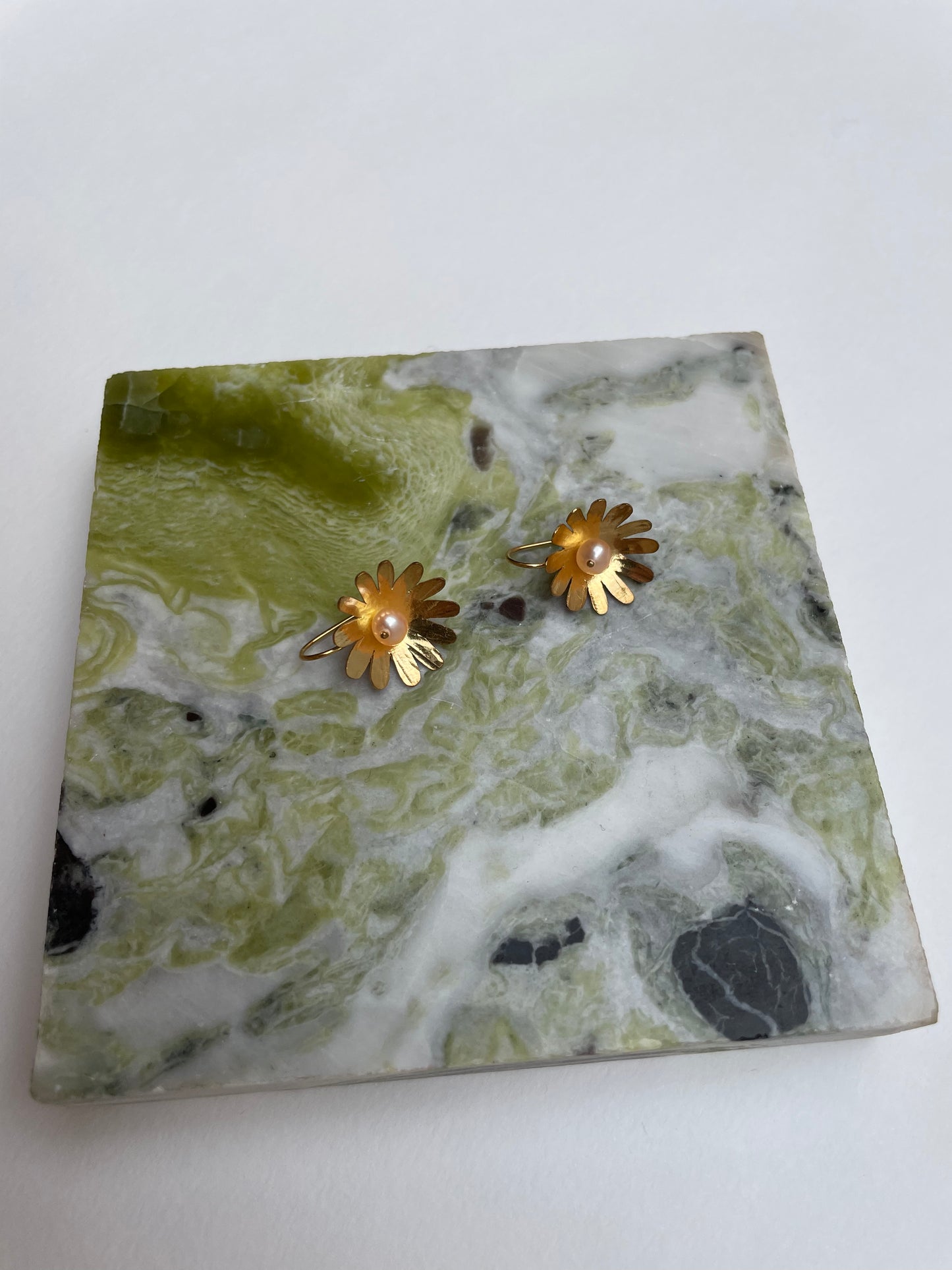 Medium Wildflower earrings with small Pearl